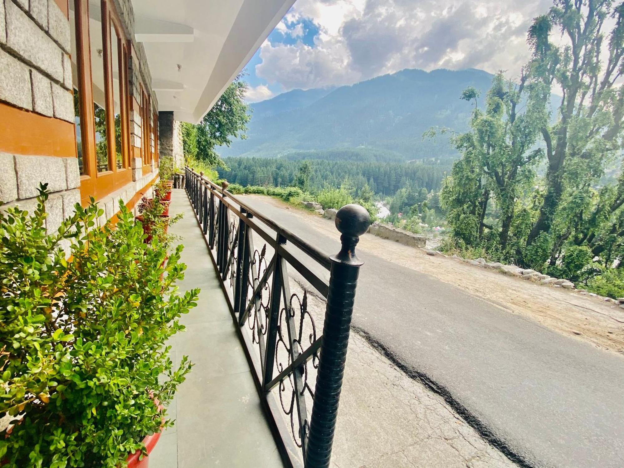 The Hollywood Vibes - #Riverview #Premium Rooms #Prime Location #Most Awarded #Parking #Top Rated #Open Terrace #Best Selling Hotel In Manali Eksteriør bilde