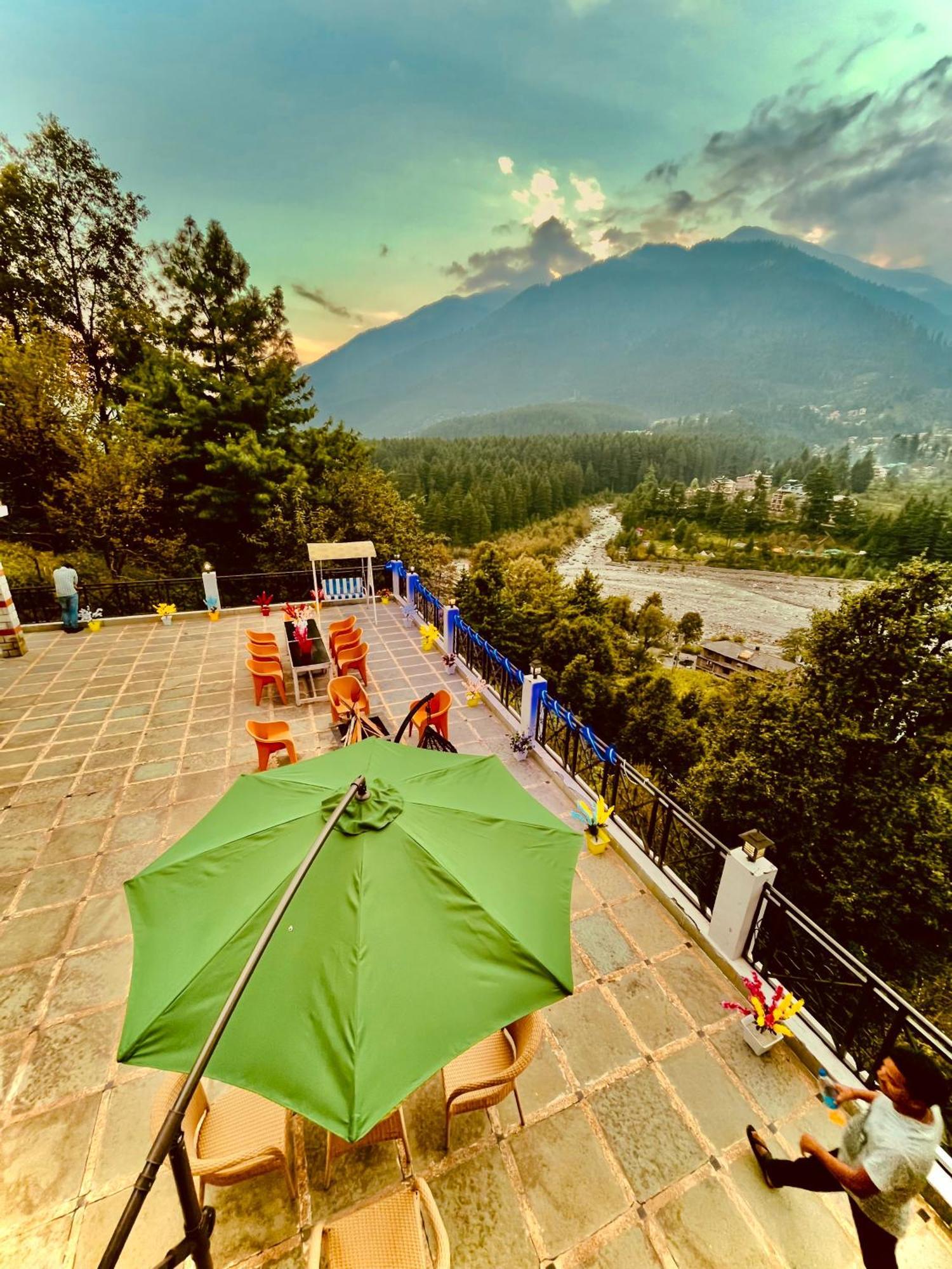 The Hollywood Vibes - #Riverview #Premium Rooms #Prime Location #Most Awarded #Parking #Top Rated #Open Terrace #Best Selling Hotel In Manali Eksteriør bilde
